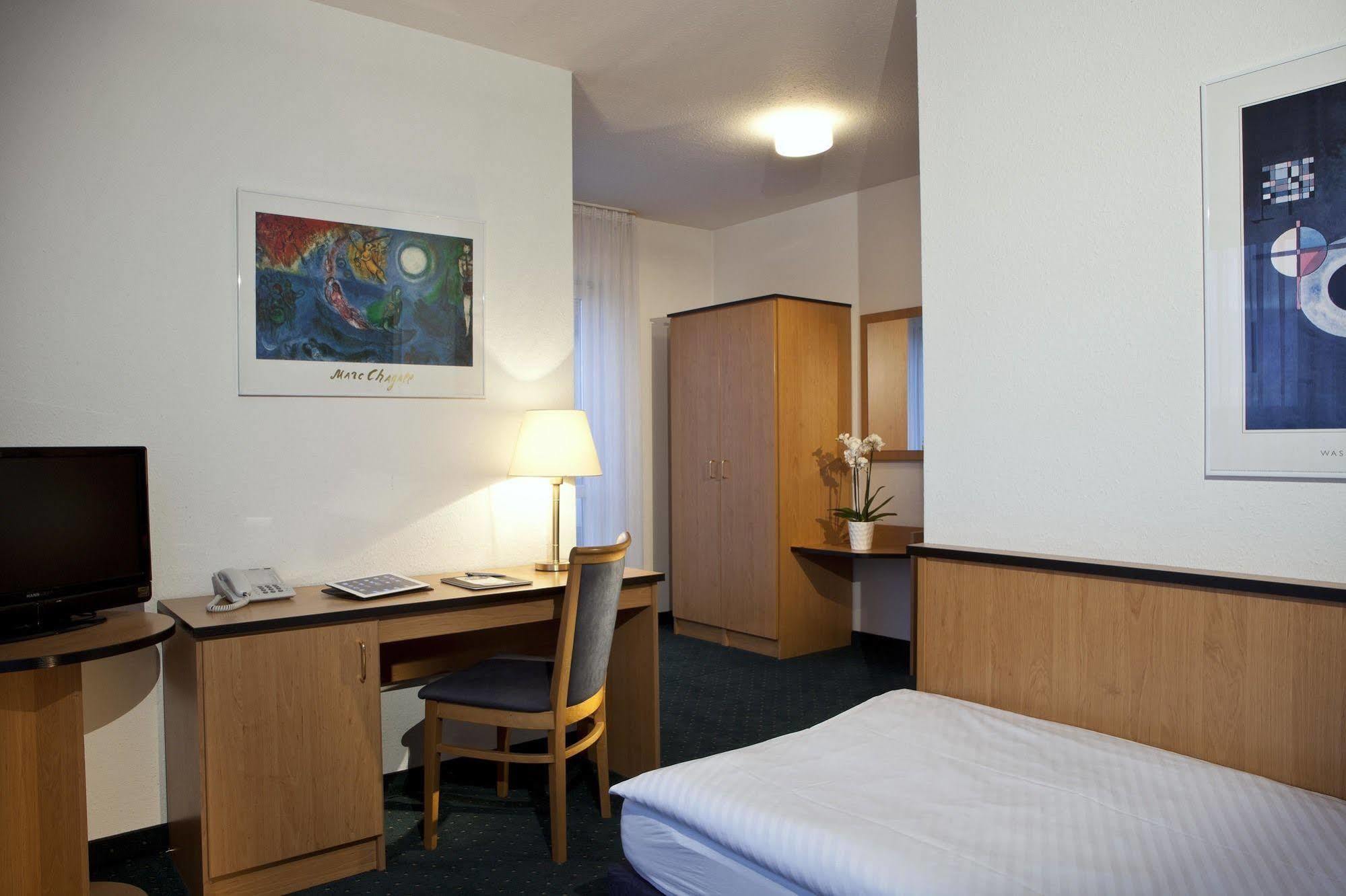 Airport-Hotel Stetten Leinfelden-Echterdingen Kültér fotó